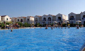 relax in piscina al Blumare Club Village a Otranto