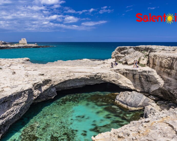 grotta della poesia roca salento