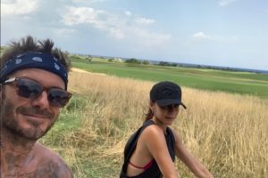 David Beckham e Victoria in vacanza in Puglia: “Felice estate! Baci dalla Puglia”
