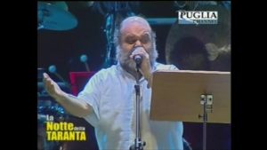 FRANCESCO DI GIACOMO "Su rrivatu a Sanfrangiscu" alla Notte della Taranta 2004