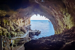 La leggenda della Grotta della Zinzulusa a Castro marina nel Salento