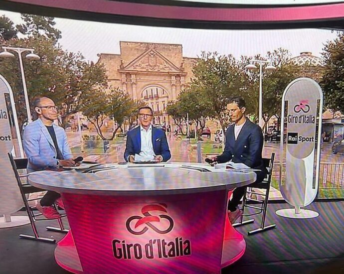 giro d italia a Lecce